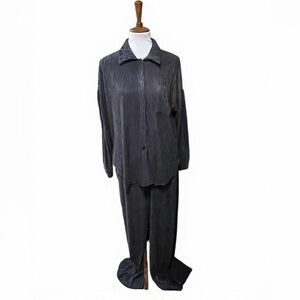 Elegant Charcoal Crinkled Plisse Pantsuit for Women